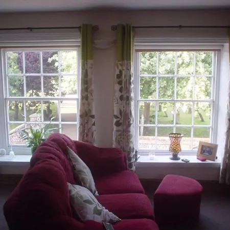 Remarkable 2-Bed Apartment In Norfolk Broads Norwich Exterior photo